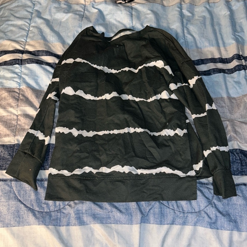 Green long sleeve shirts